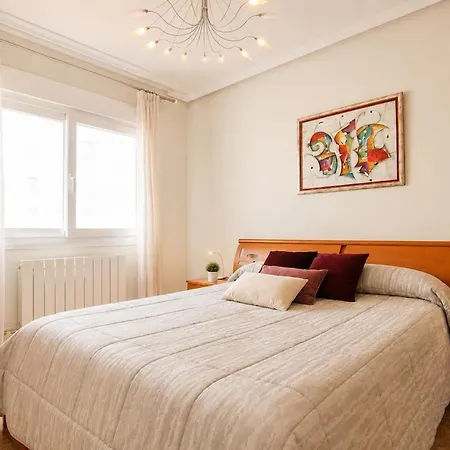 Spacious In Downtown 公寓 卡尔佩